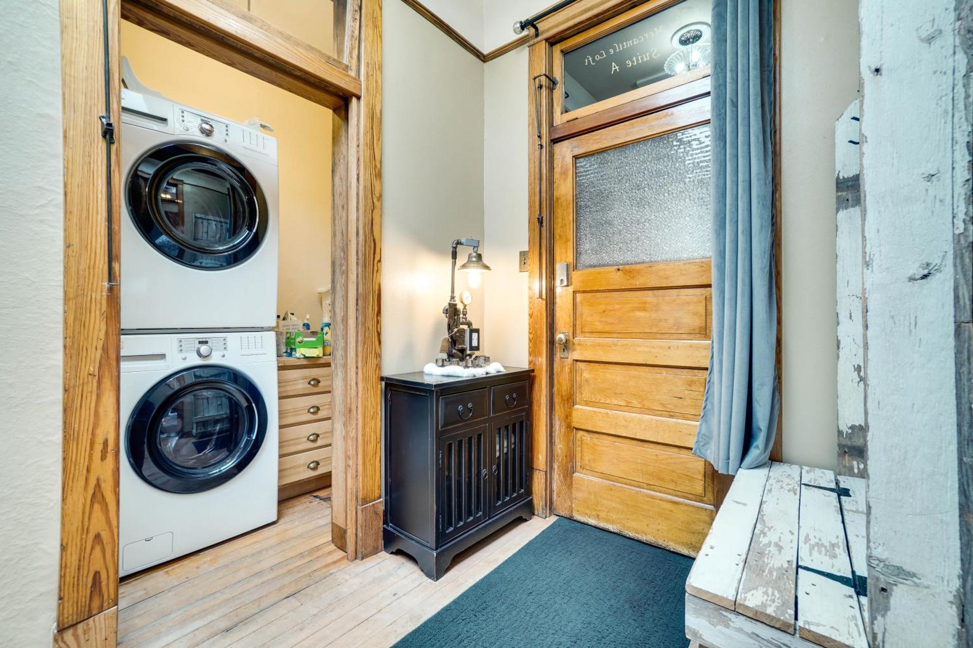 Vintage Downtown Laramie Apartment With Deck! Buitenkant foto