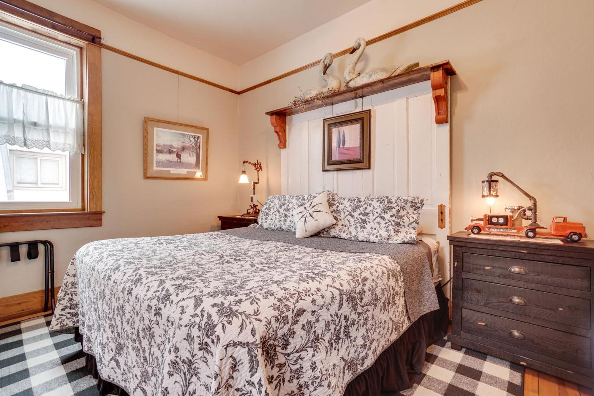 Vintage Downtown Laramie Apartment With Deck! Buitenkant foto