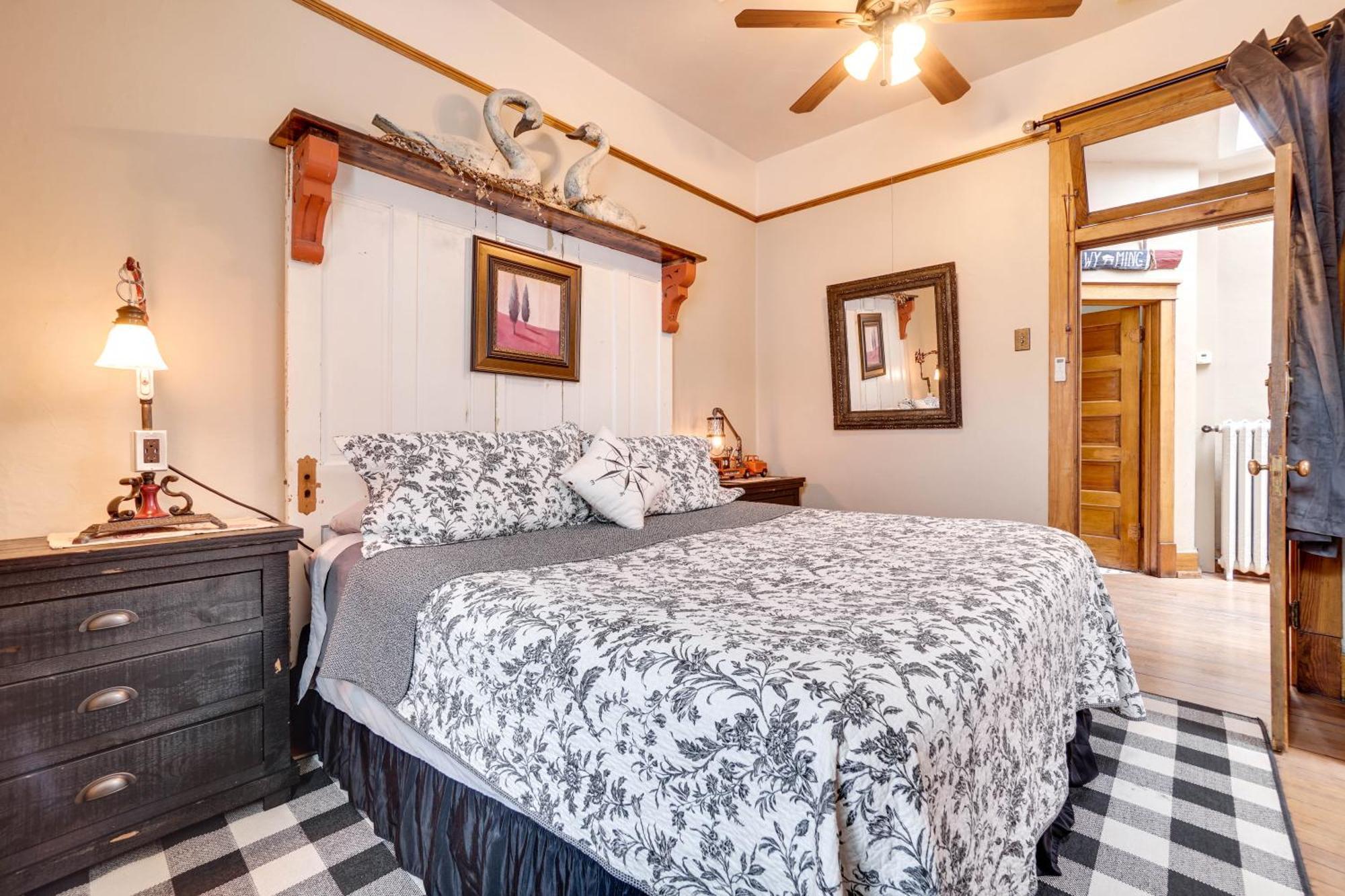 Vintage Downtown Laramie Apartment With Deck! Buitenkant foto