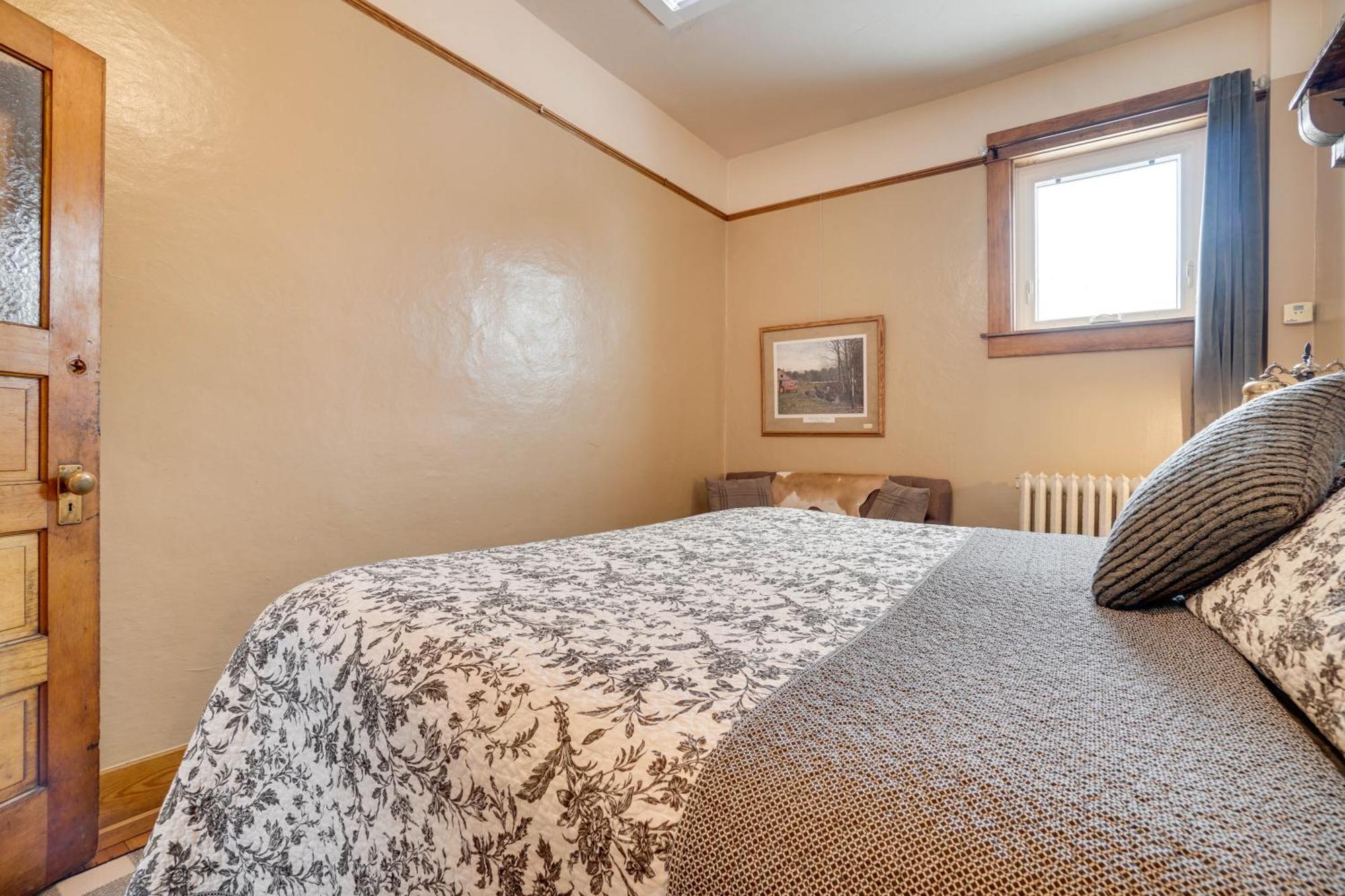 Vintage Downtown Laramie Apartment With Deck! Buitenkant foto
